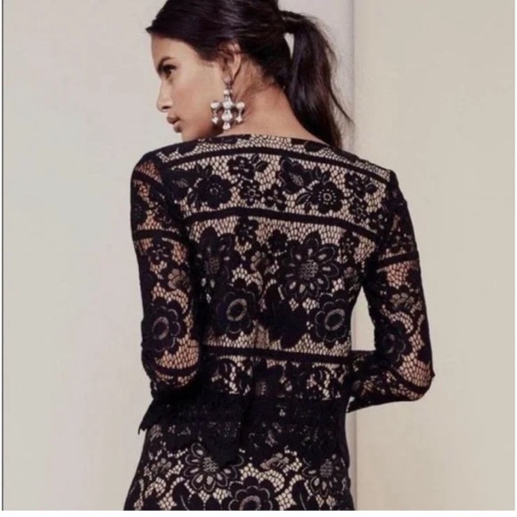 For Love and Lemons Lace Blouse - Picture 3 of 6